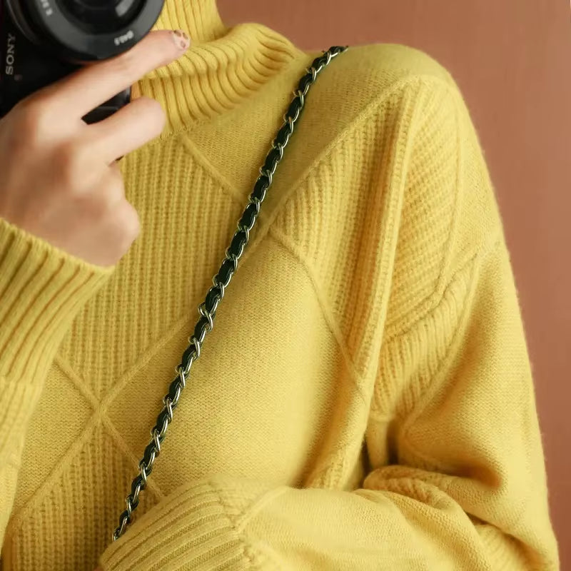 Chic Women's Thickened High Collar Pullover Sweater - Cozy Knitted Wool for Stylish Autumn & Winter, Model DF4845
