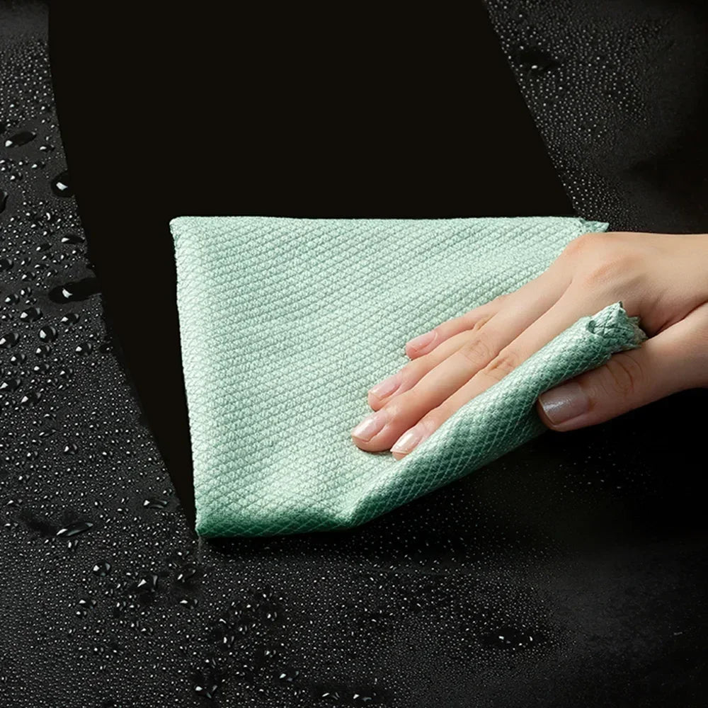 10-Pack Lint-Free Microfiber Glass Cleaning Cloths for Windows, Cars, Kitchens, and Mirrors - Reusable Fish Scale Design for Streak-Free Polishing