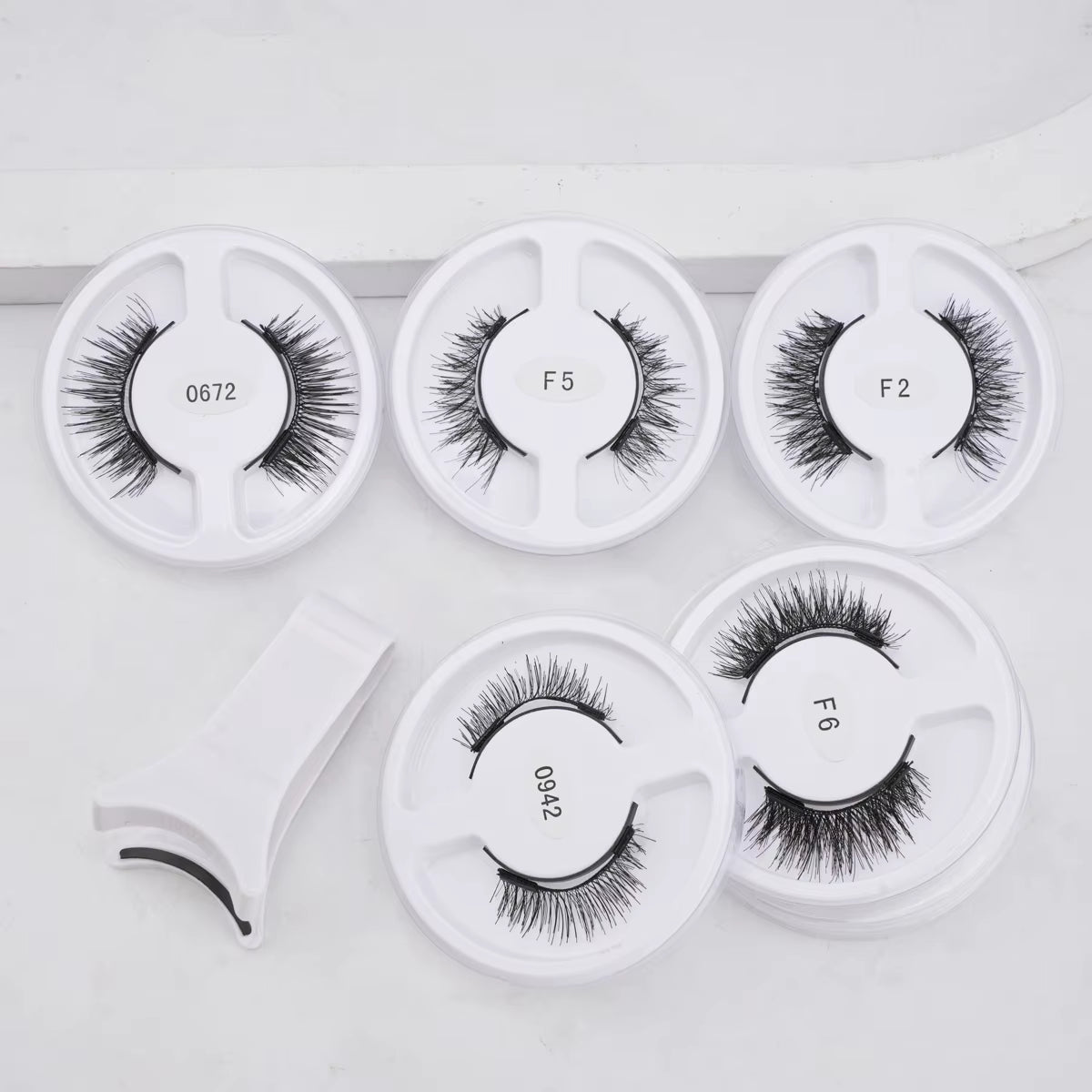 Magnetic False Eyelashes Set - 5 Pairs of Reusable Mink Lashes with Extension Tool & Tweezers in 5 Stunning Styles