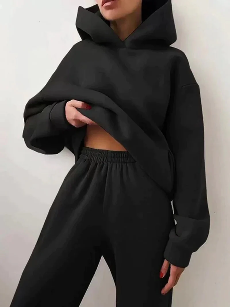Chic Two-Piece Tracksuit Set for Ultimate Comfort and Style