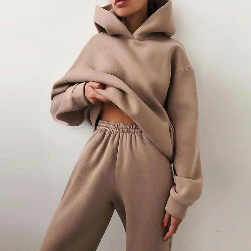 Chic Two-Piece Tracksuit Set for Ultimate Comfort and Style
